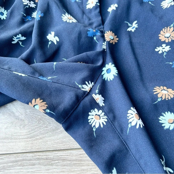 Michel Studio Allover Floral Print Pleated Front  Pants - Picture 7 of 11